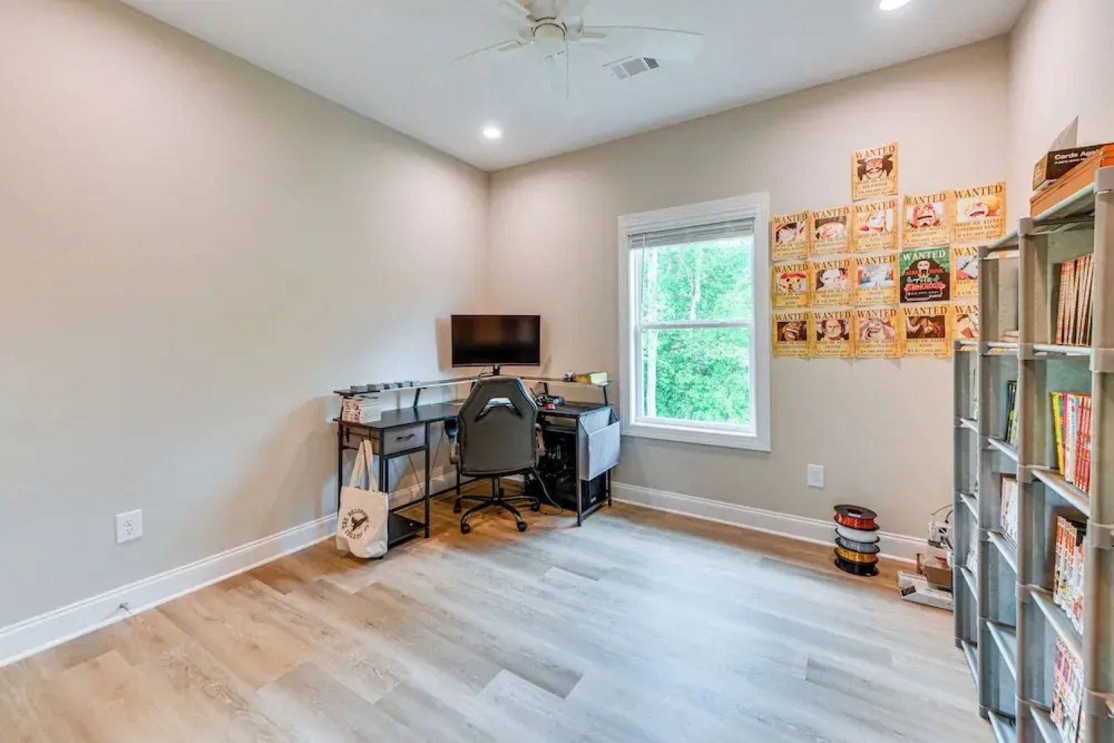 4 Mi to Auburn University: Townhome w/ Fenced Yard