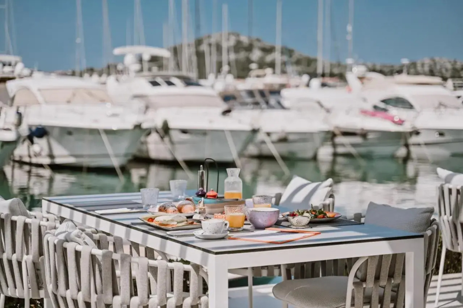 Hotel Stomorin-Marina Hramina