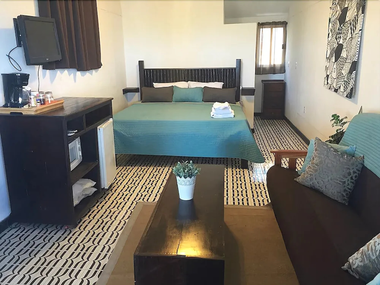 Parham Plaza Hotel