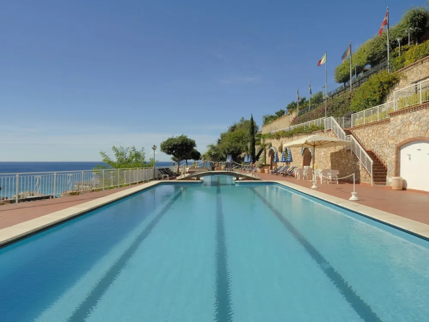 Modern Apartment With Balcony With a Beautiful sea View