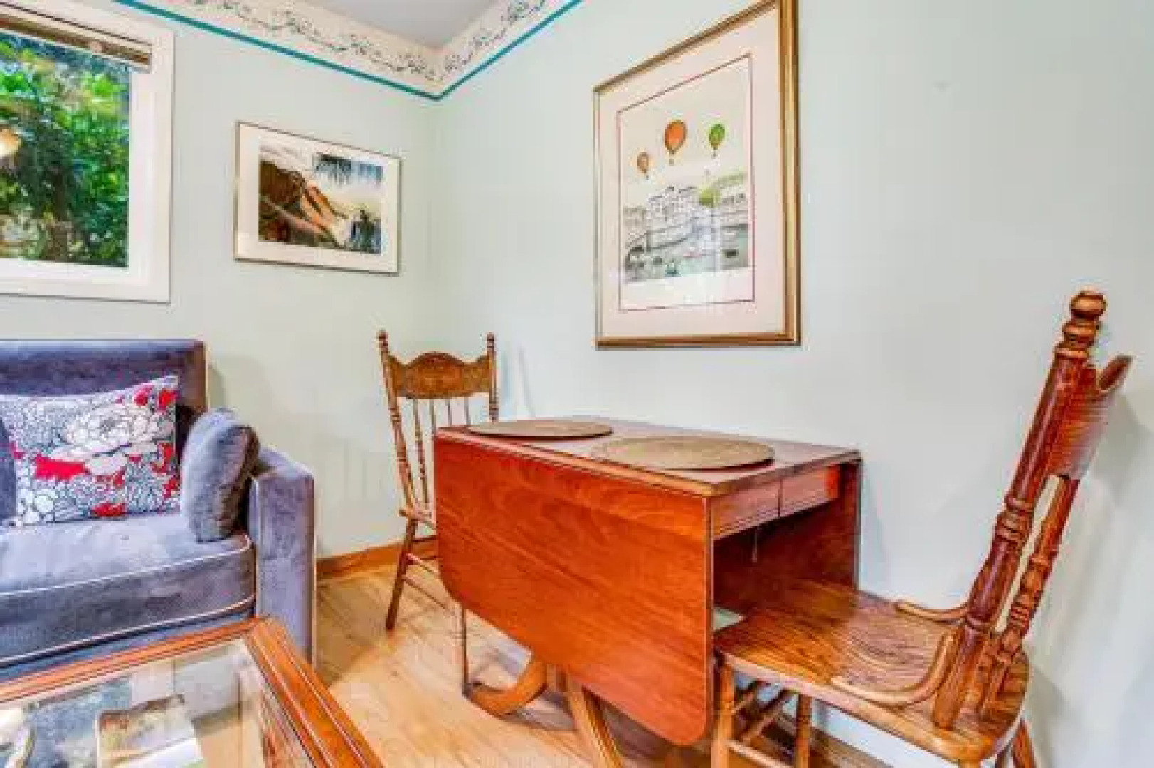 Hummingbird Garden Retreat