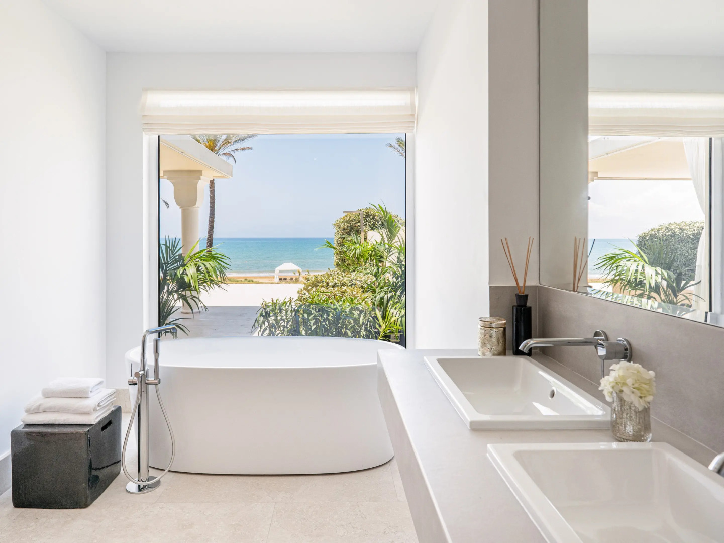 Mandola Rosa at Riviera Olympia, A Grecotel Resort to Live