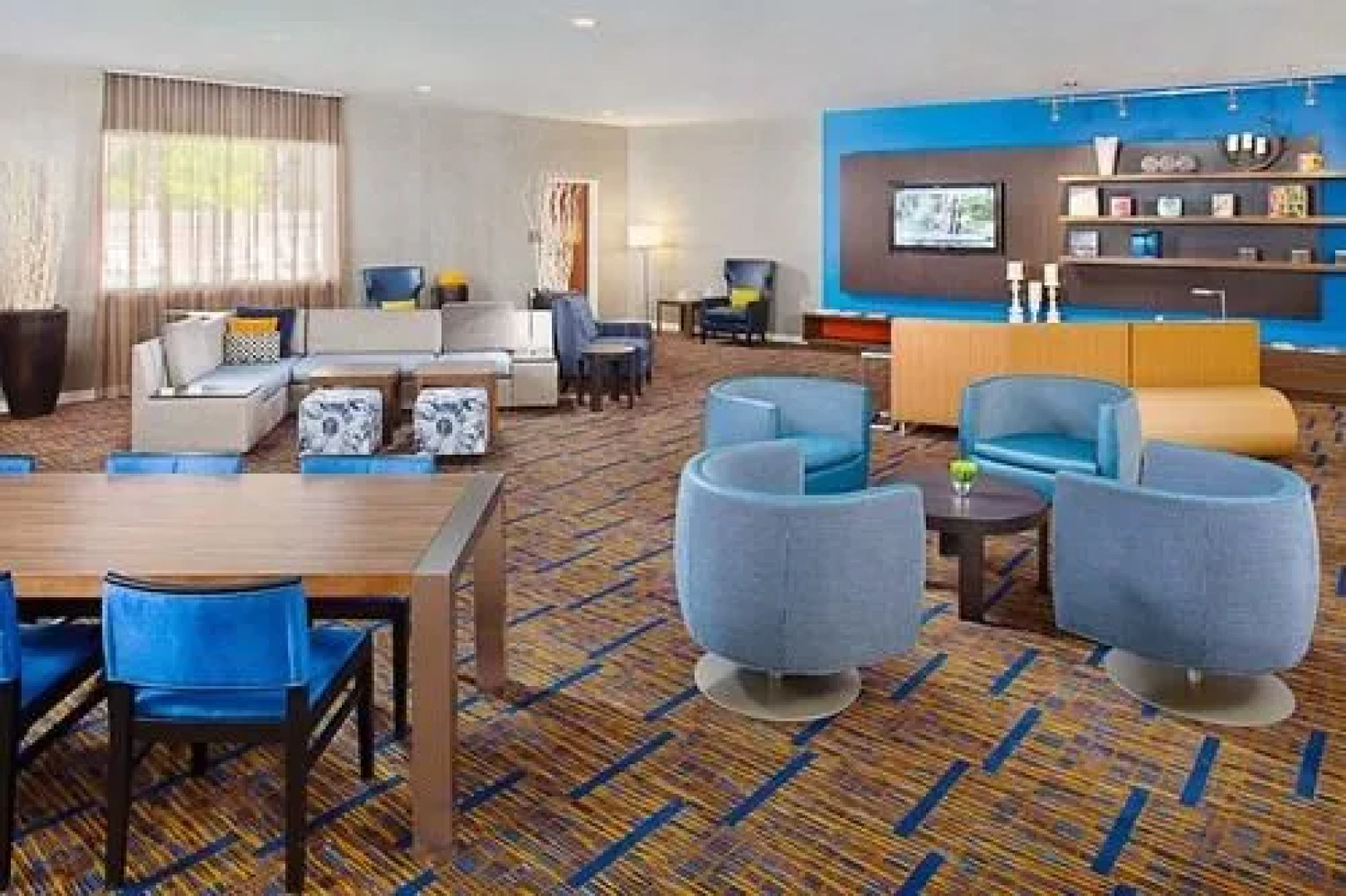 Courtyard Vallejo Napa Valley