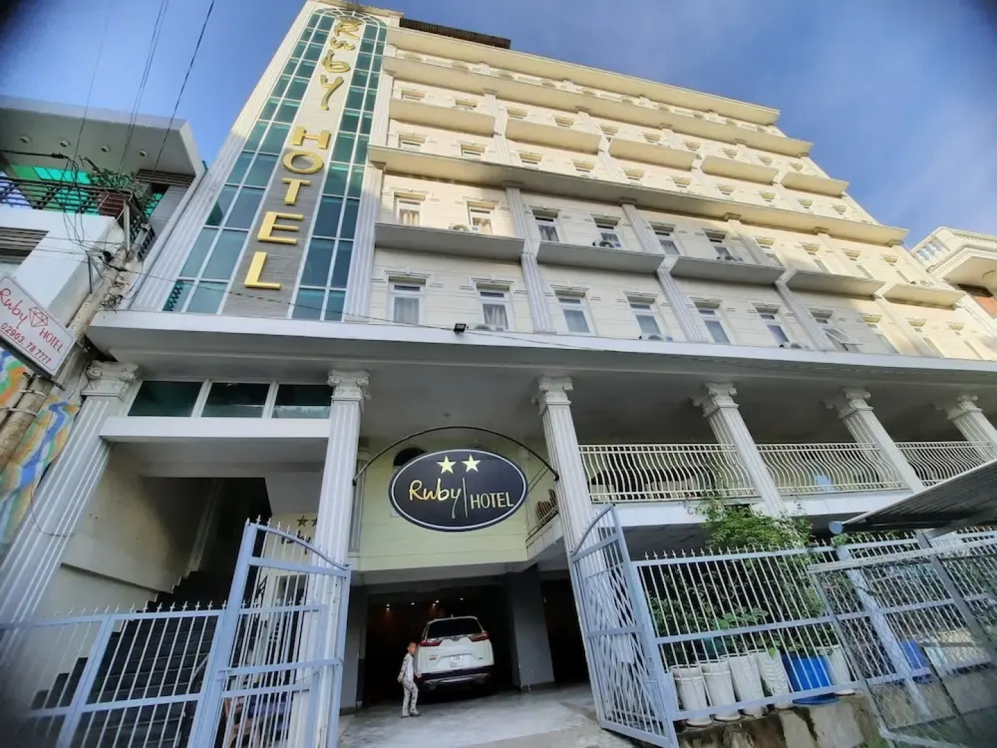 Ruby Hotel