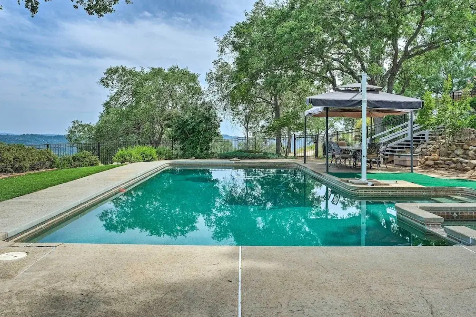 Unique 'yosemite Mountaintop Retreat' on 100 Acres