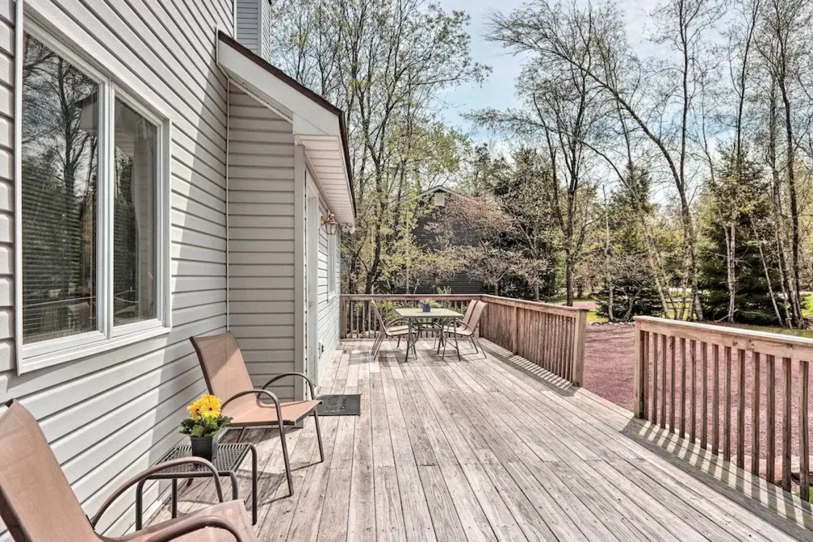 7 Mi to Big Boulder Mountain: Poconos Escape!