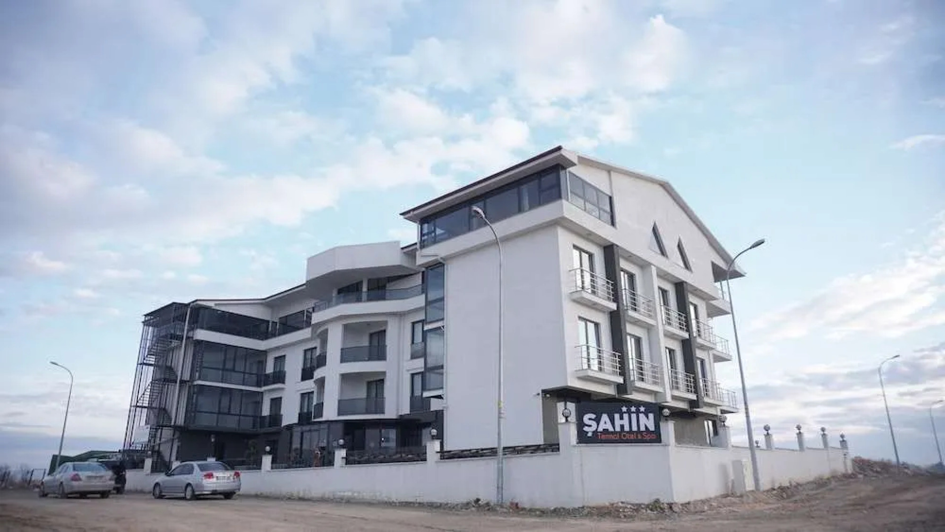 Şahi̇n Termal Otel Ve Spa