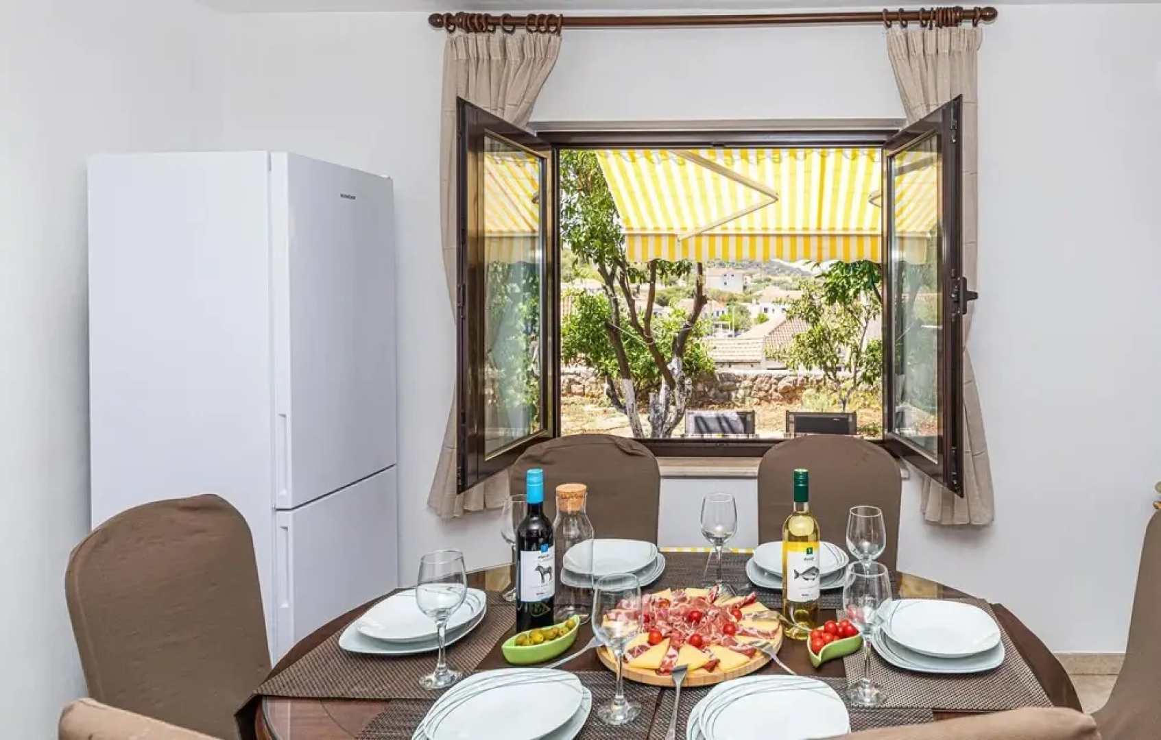 Nice Home in Drvenik Veli With Wifi and 3 Bedrooms