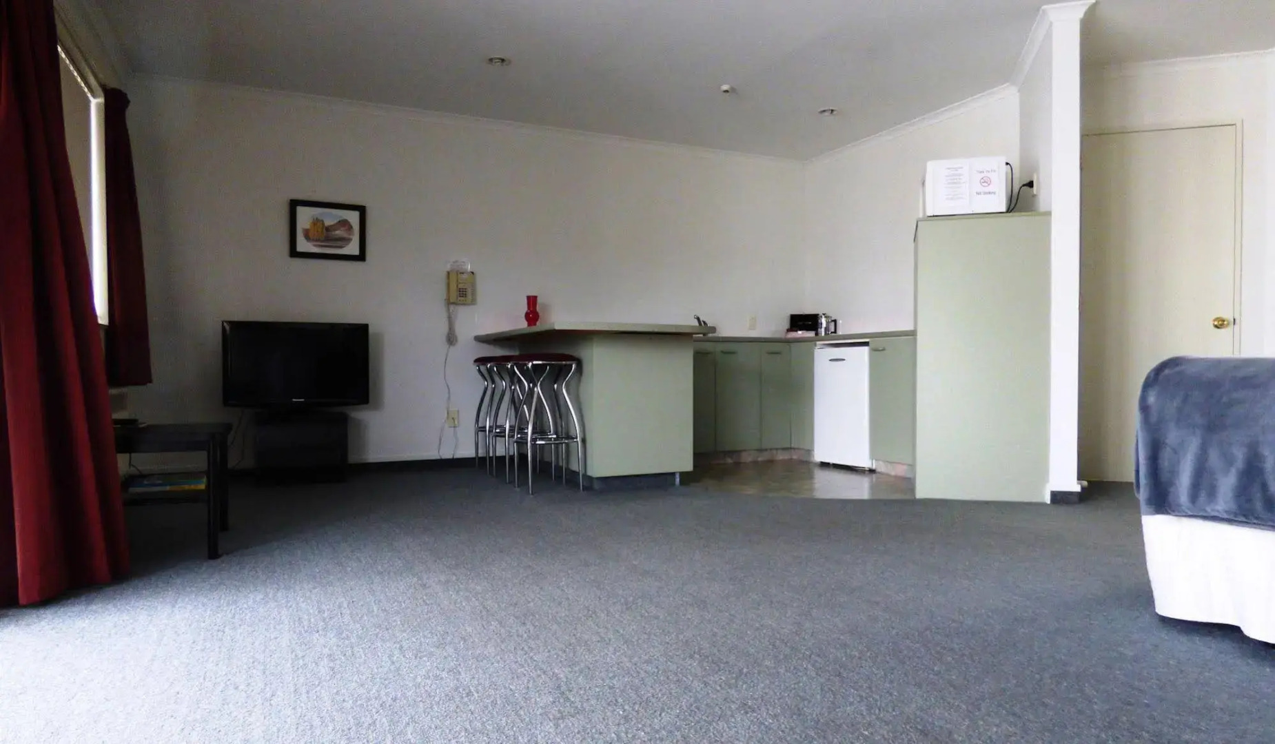 Alexandra Heights Motel