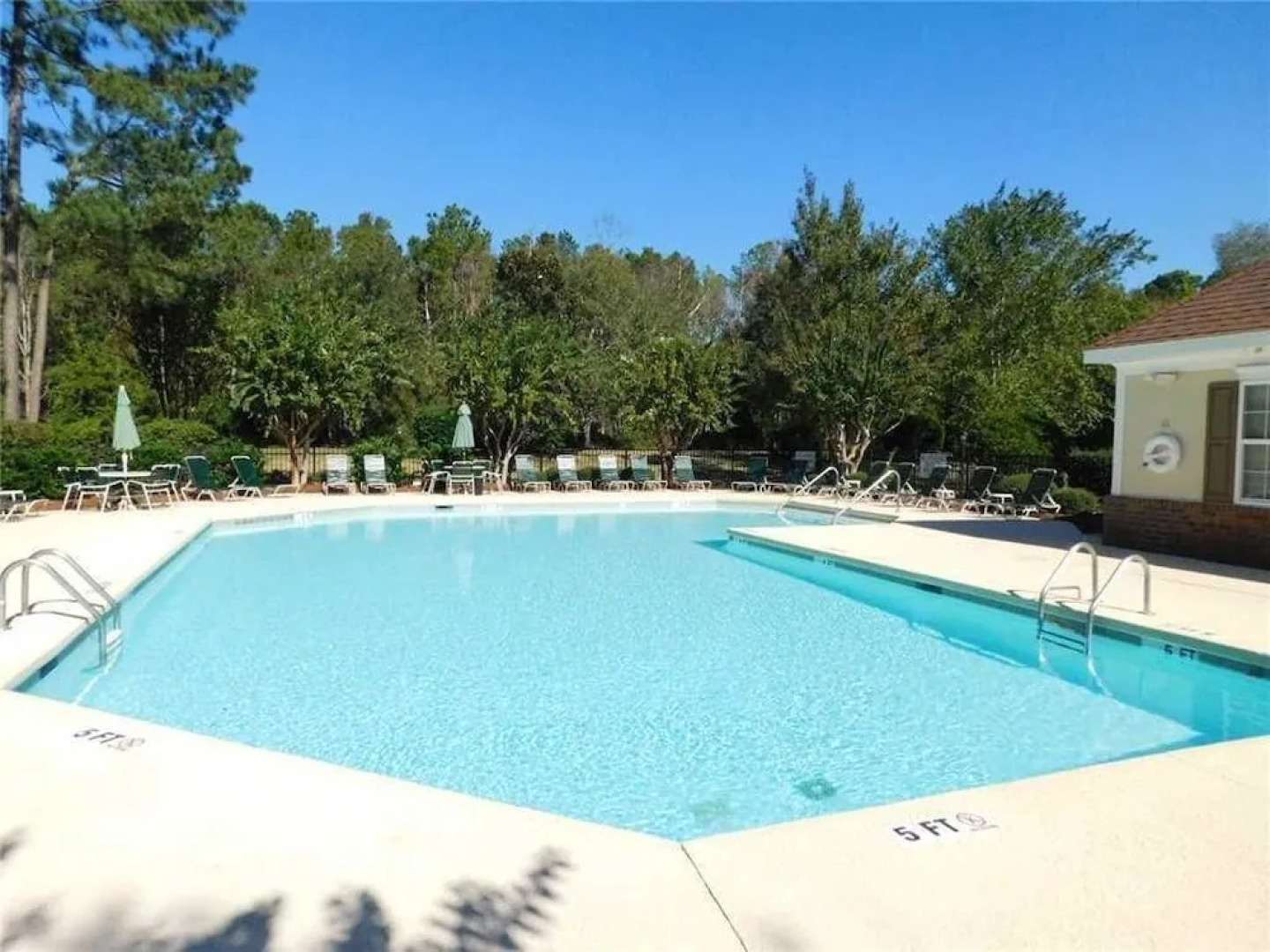 River Crossing Condo #113 2 Bedrooms 2 Bathrooms Condo