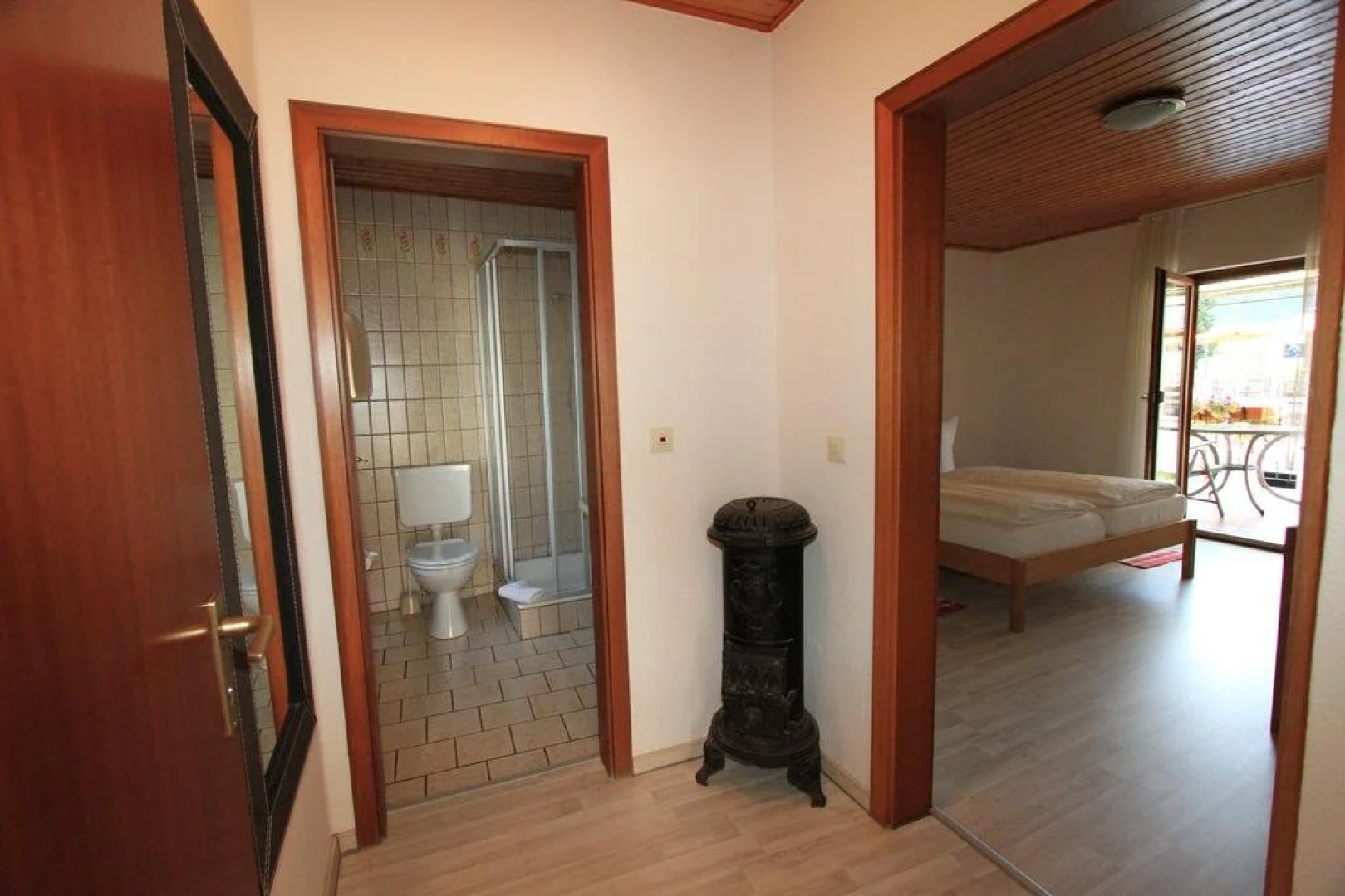 Ferienweingut SerwaziWein