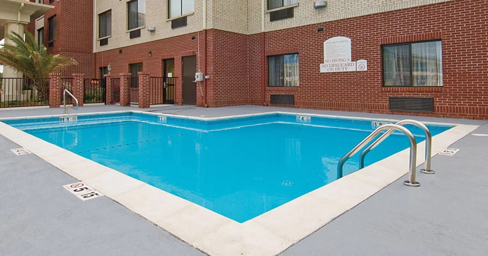 Holiday Inn Express & Suites Ocean Springs by IHG