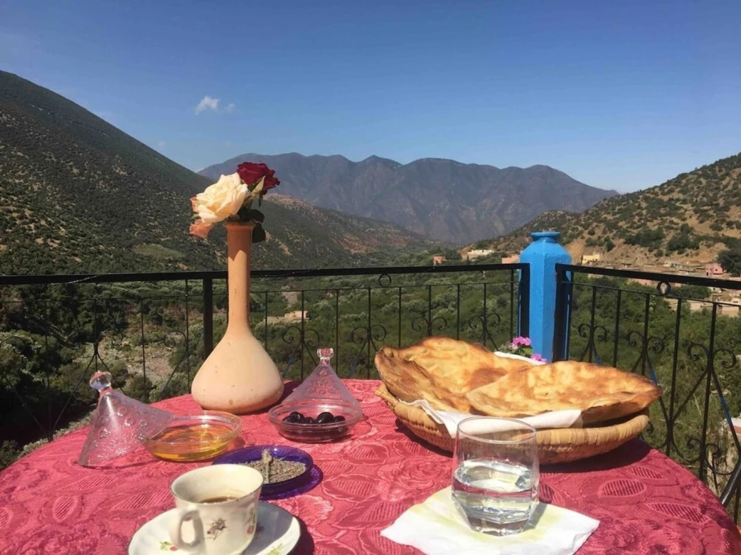 Unique 9 Bedroom House in National Park