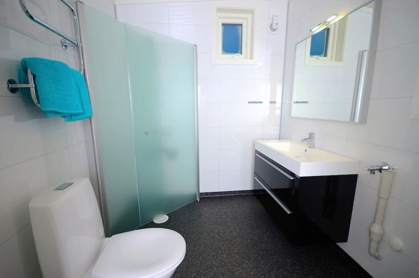 Ekker Island Arctic Lodge