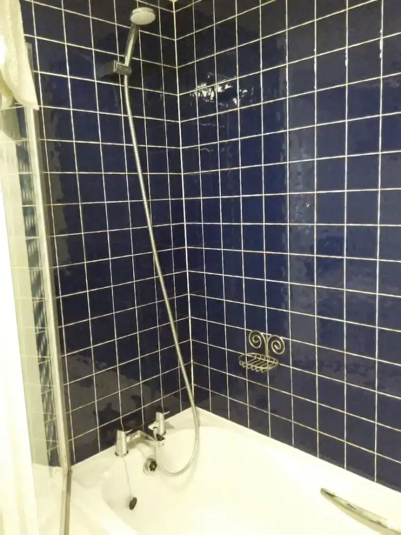 Riverside Court Apartment