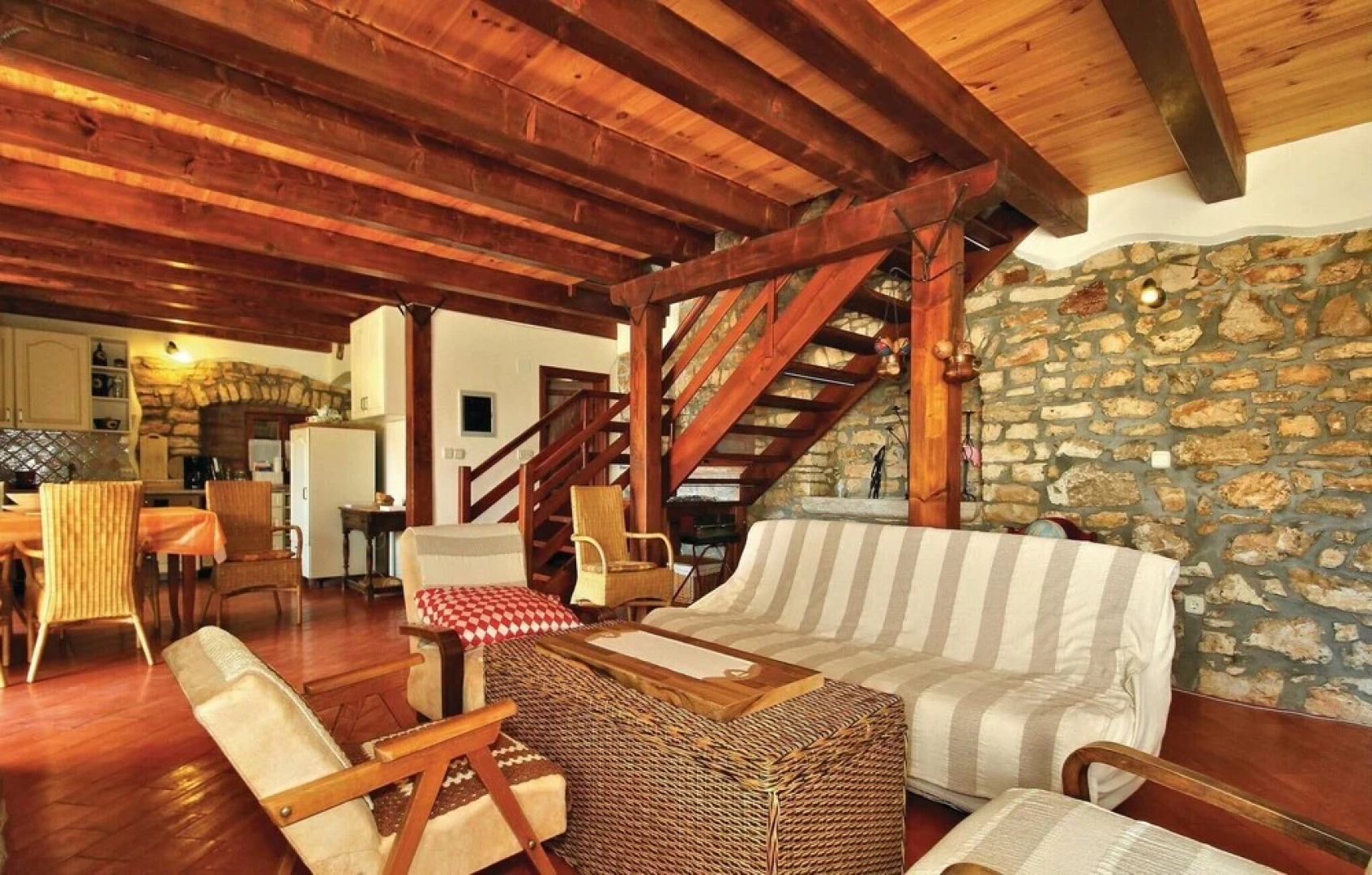 Amazing Home in Kastelir With 3 Bedrooms and Wifi