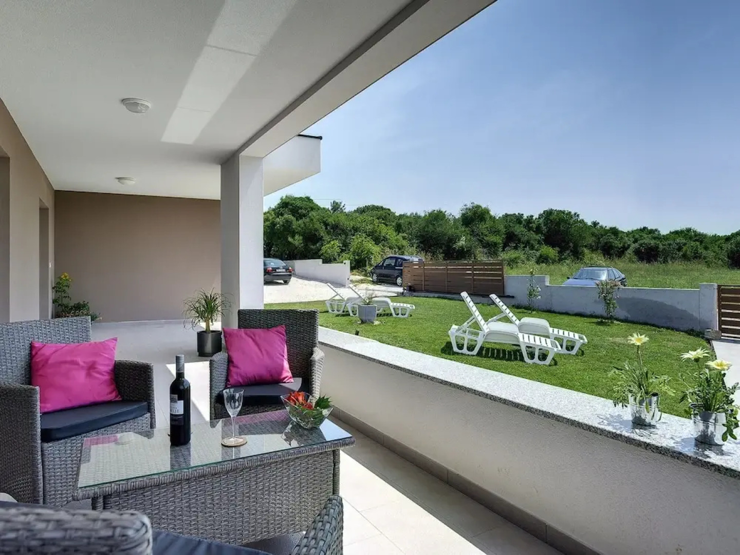 Modern Villa in Pula With Garden