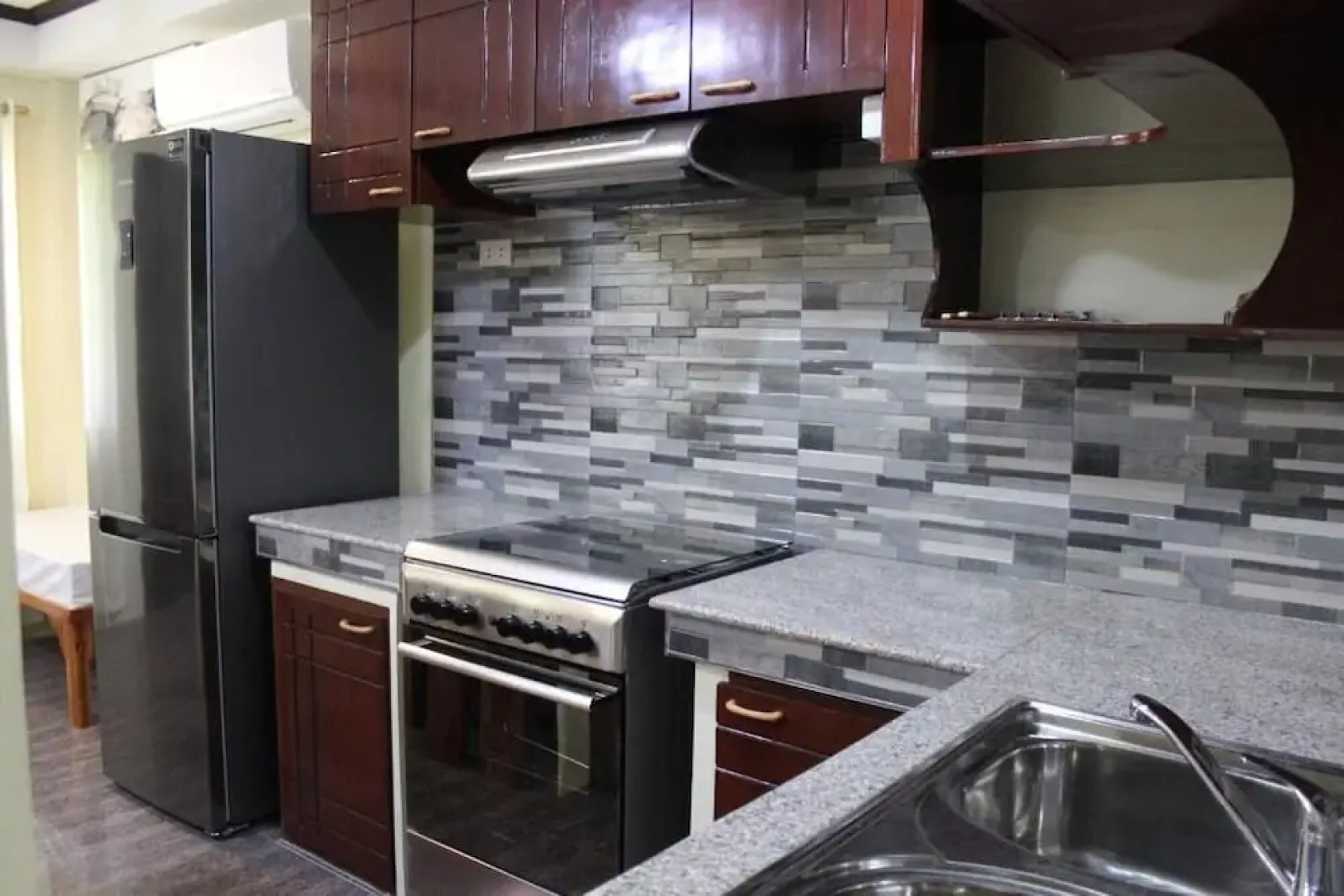 Honey Suites Dumaguete