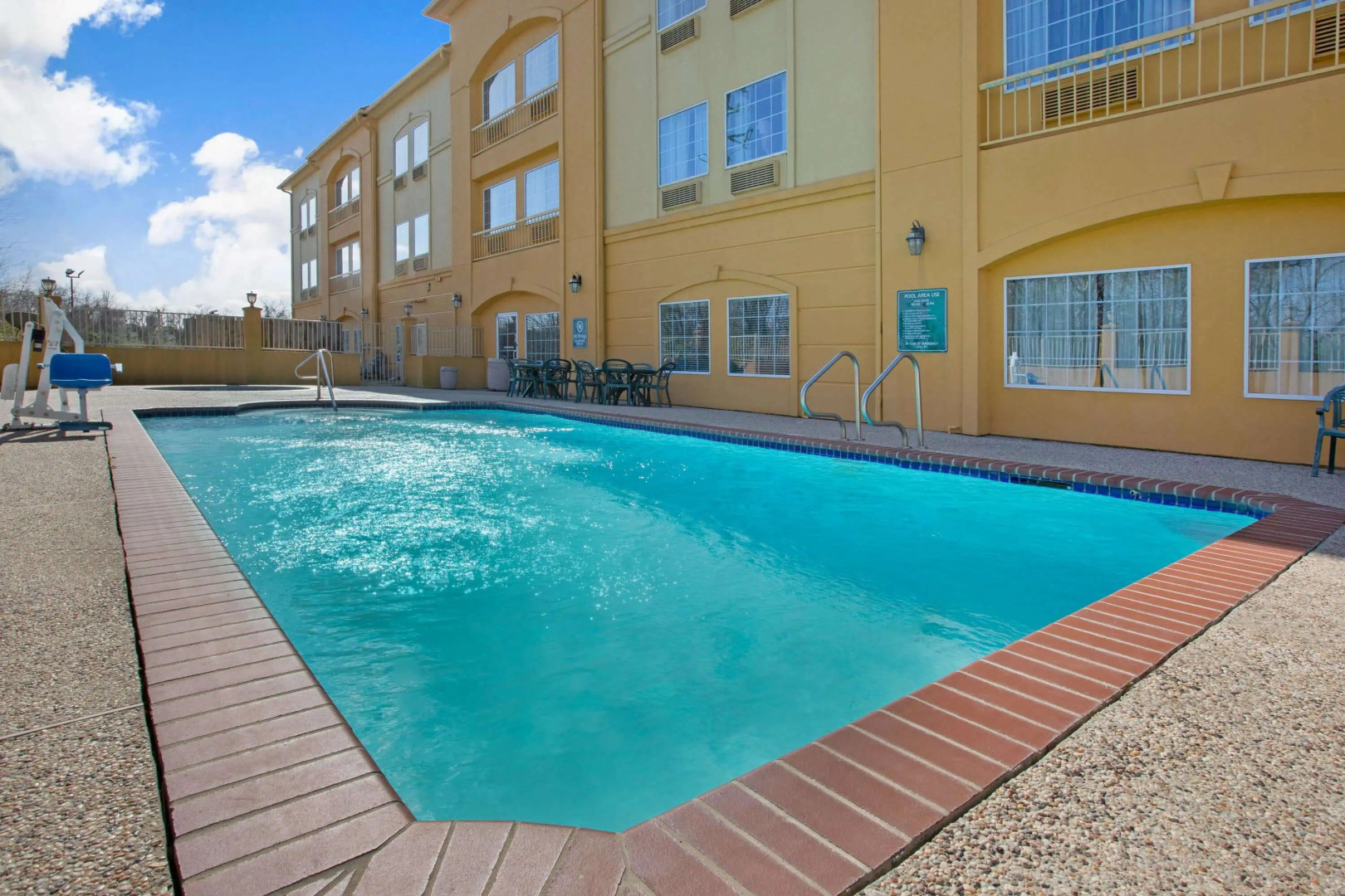 La Quinta Inn & Suites by Wyndham Pearland - Houston South