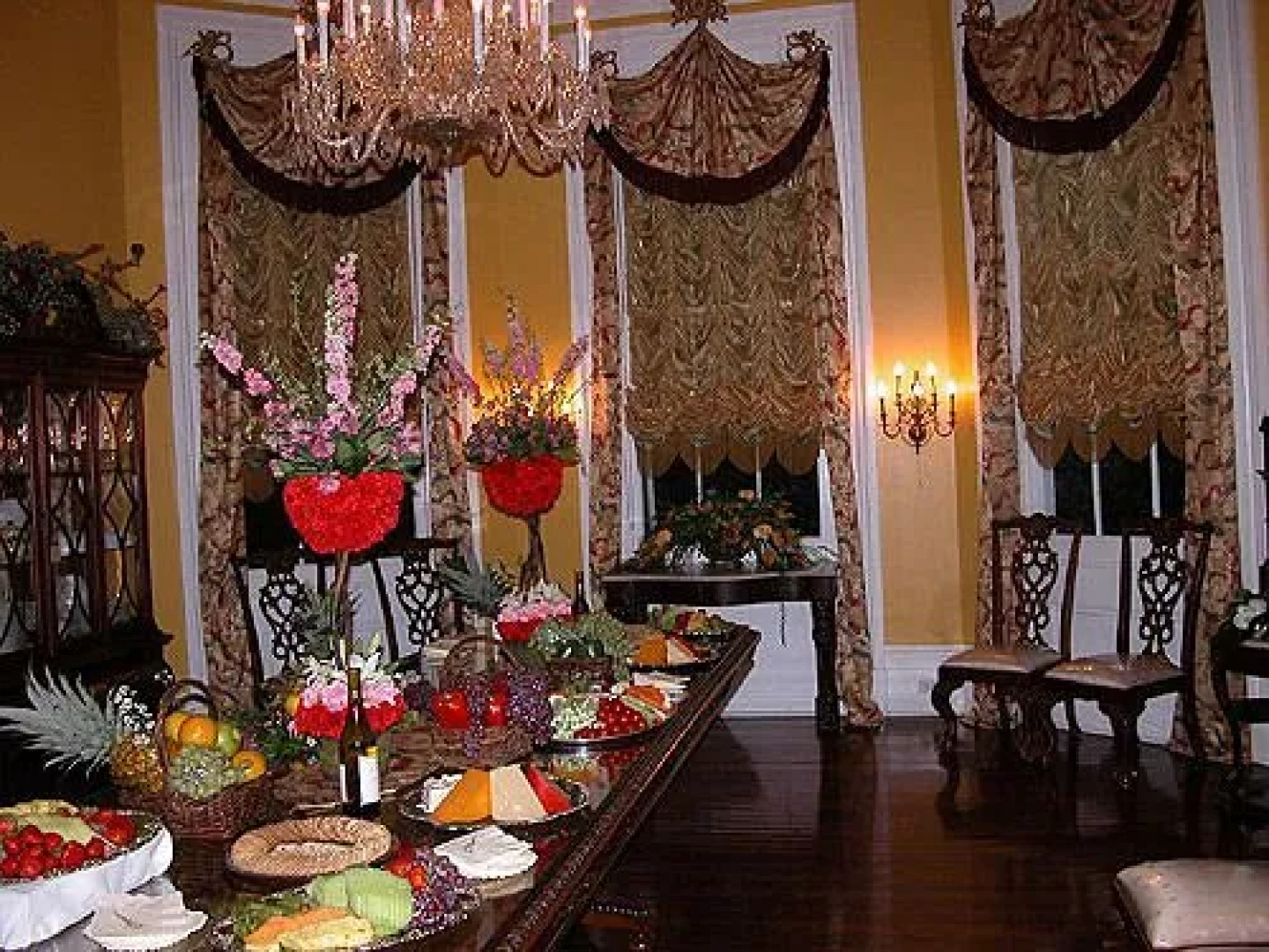 The Magnolia Mansion