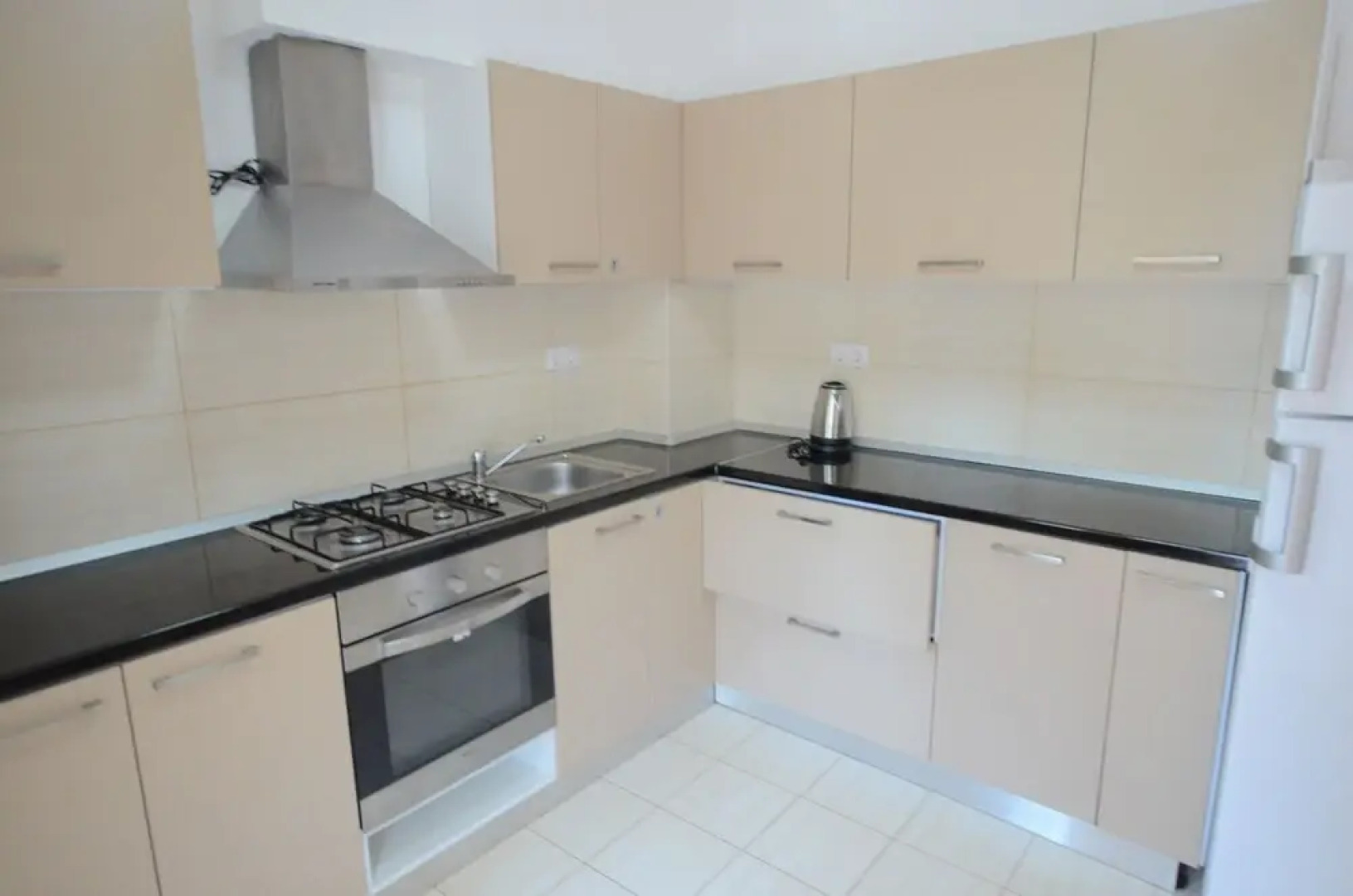 Divan Residence Apartments