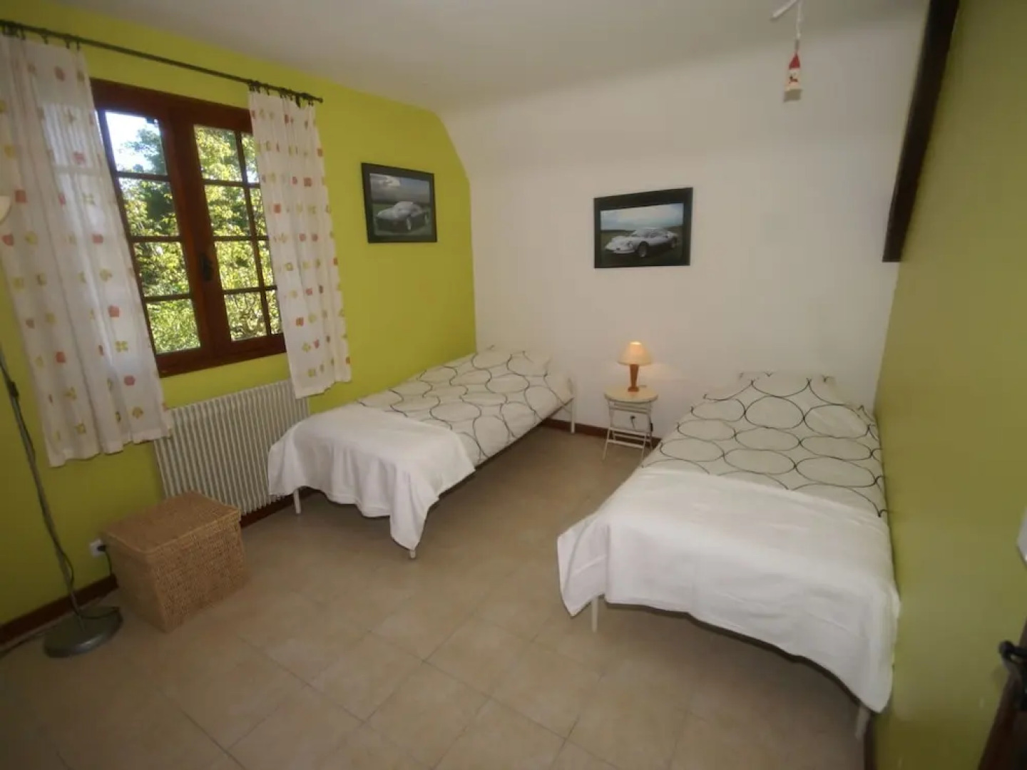 Holiday Home With Private Swimming Pool and View of the Hills, in Trémolat