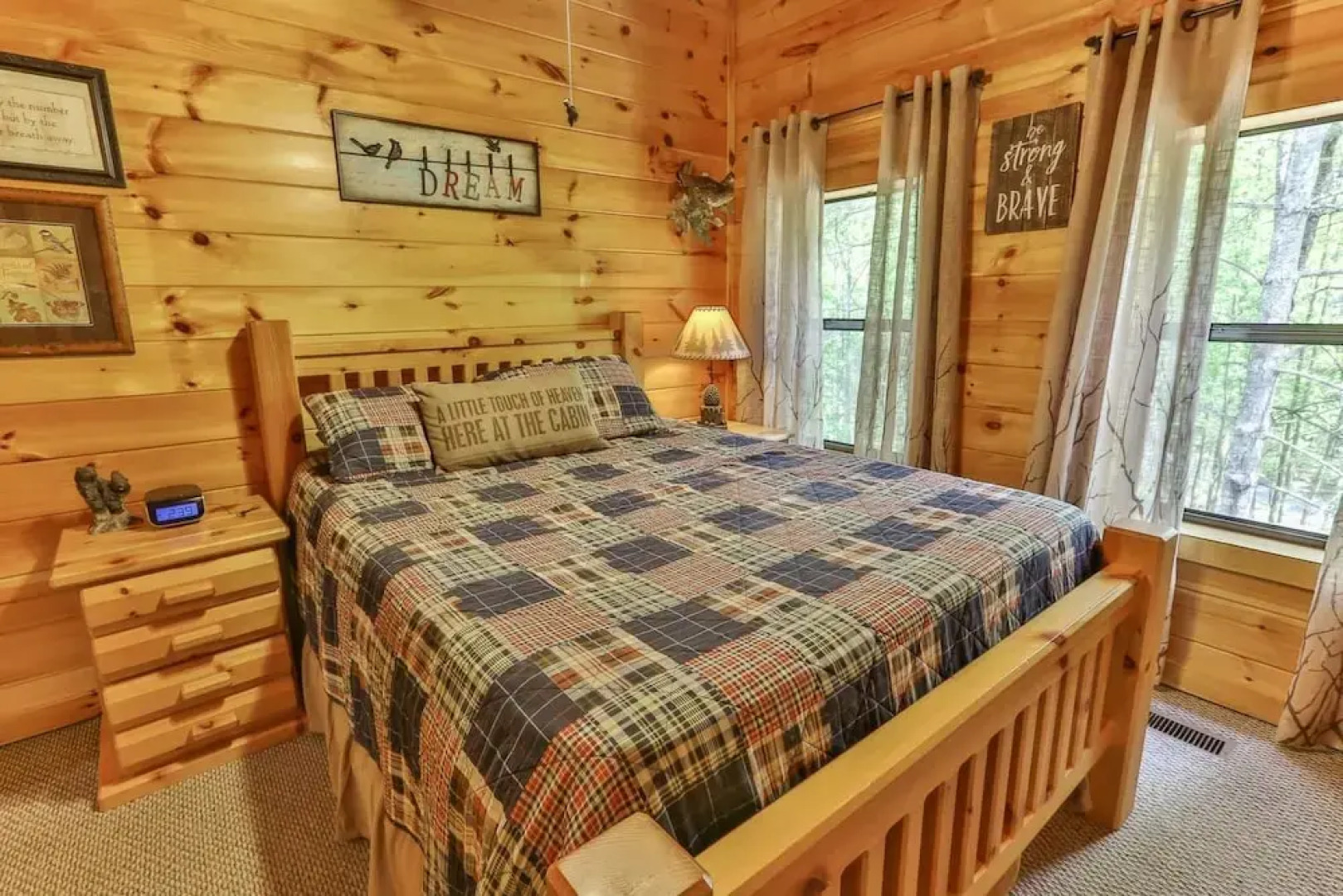CHEROKEE SUNRISE LODGE Apartment 4 NEVAEH CABIN RENTALS