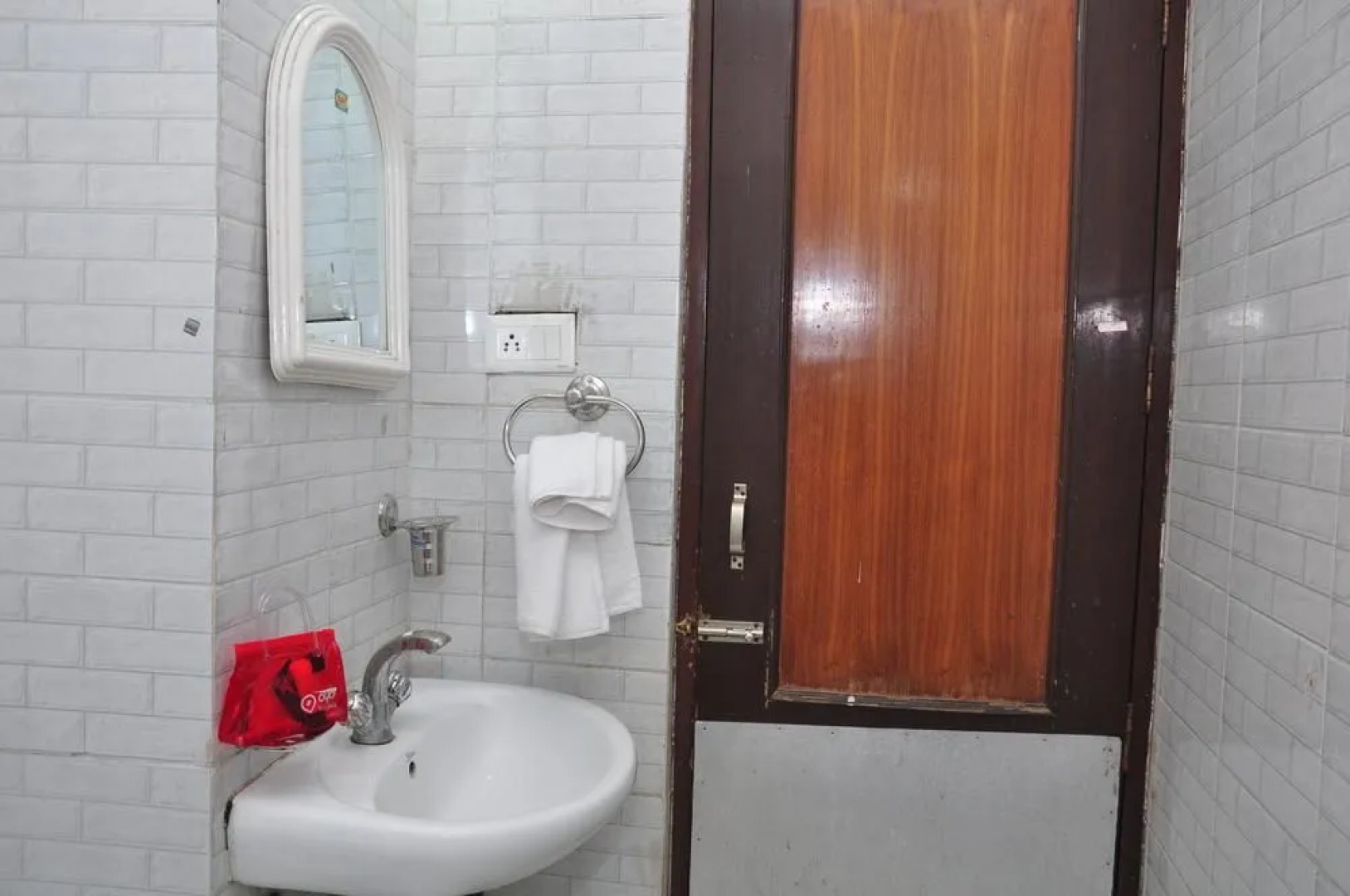 OYO Rooms Queens Road Near OBC Bank