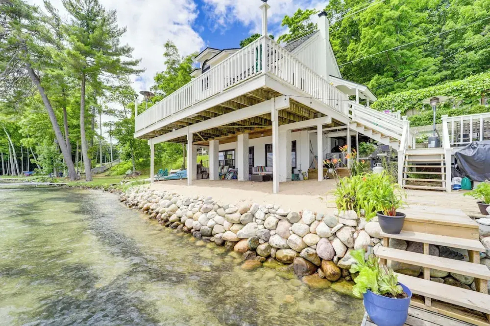 Updated Glen Arbor Cottage on Lake: Dock & Mooring