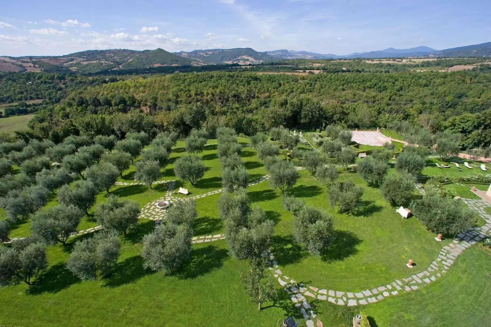 Sovana Hotel & Resort