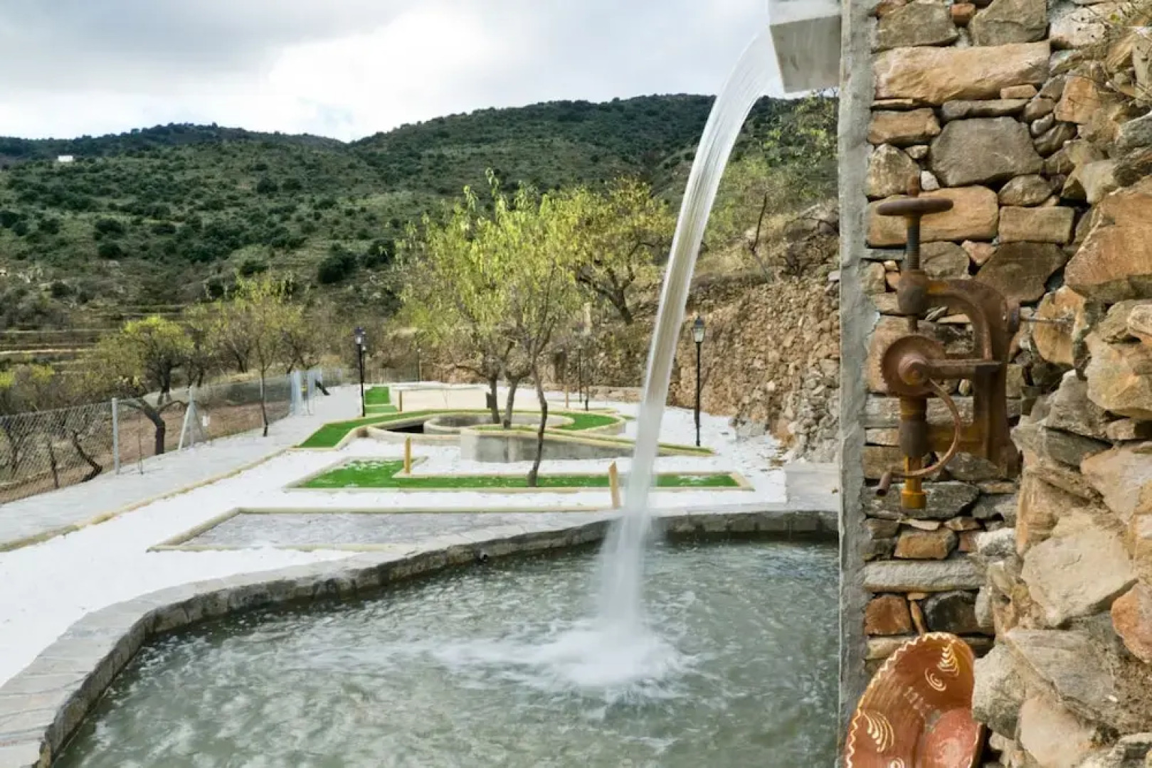 Romantic House for 2 or 4 People With Jacuzzi