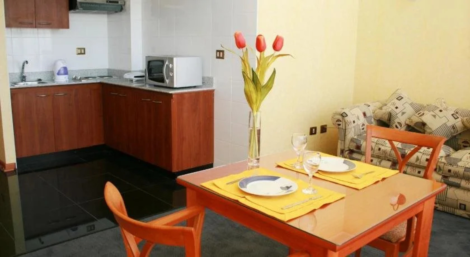 Hotel Florencia Suites & Apartments