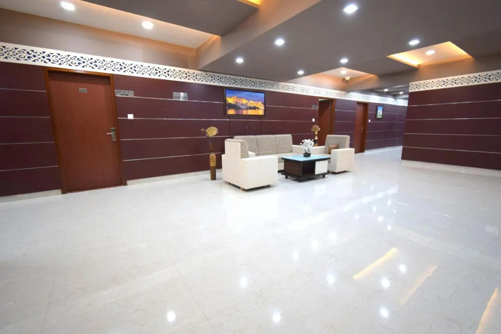 The Sky Imperial  Hotel Gopal Darshan