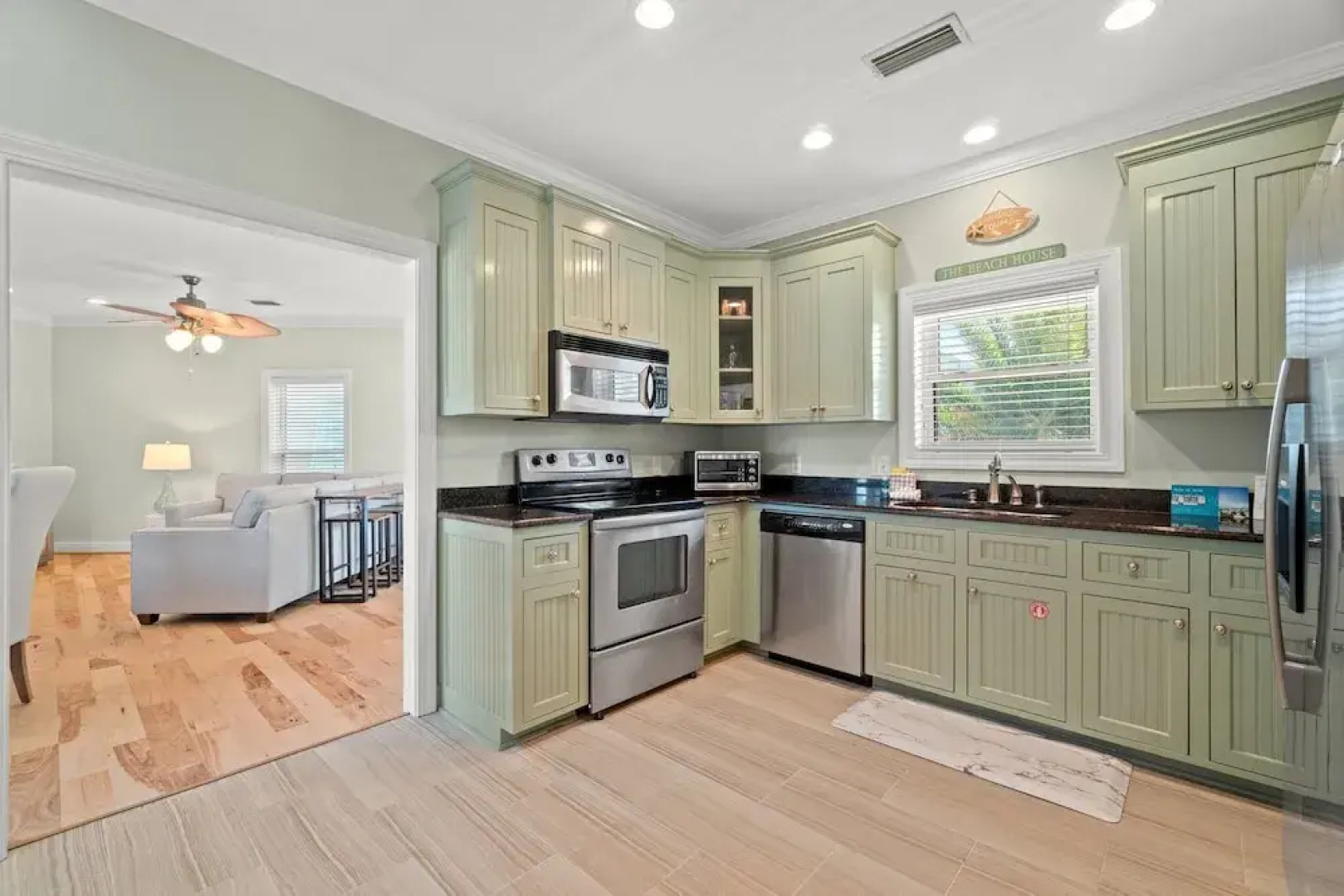 104 Derondo St - Cs the Day