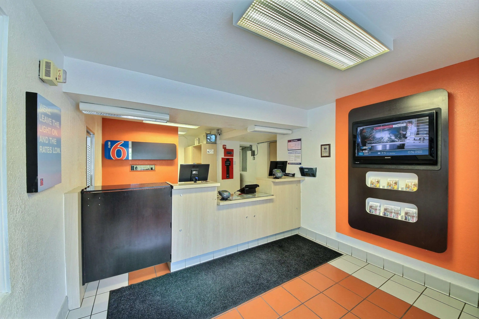 Motel 6 San Marcos, TX