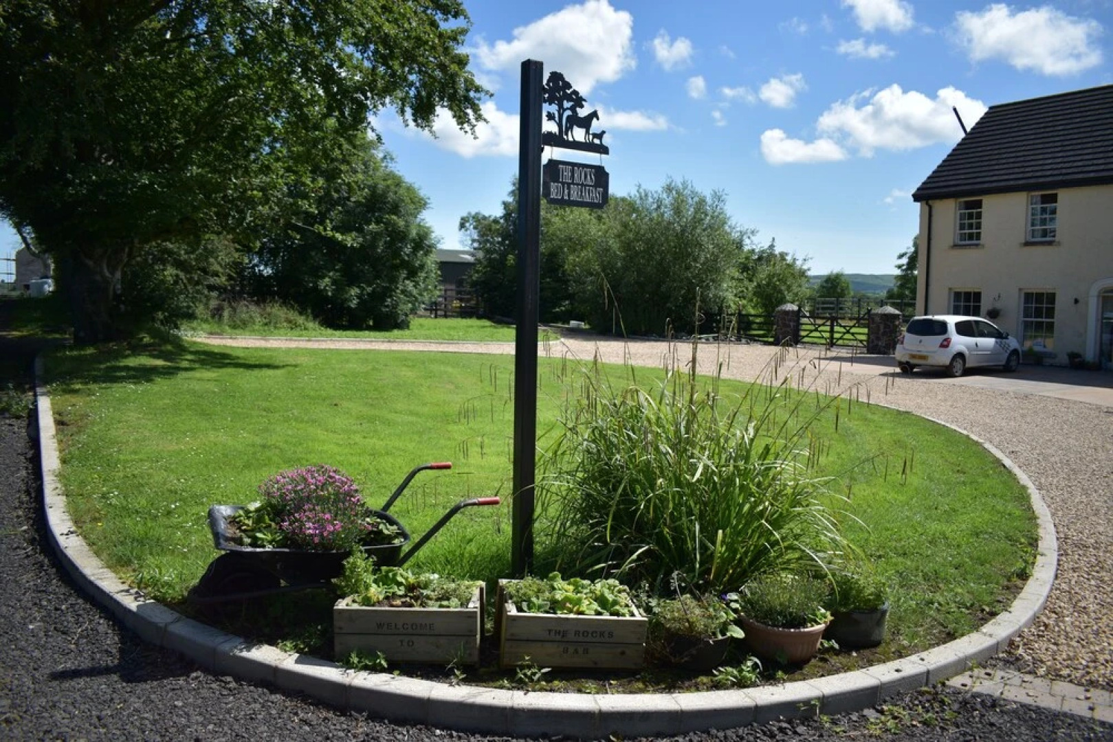 The Rocks Bed & Breakfast