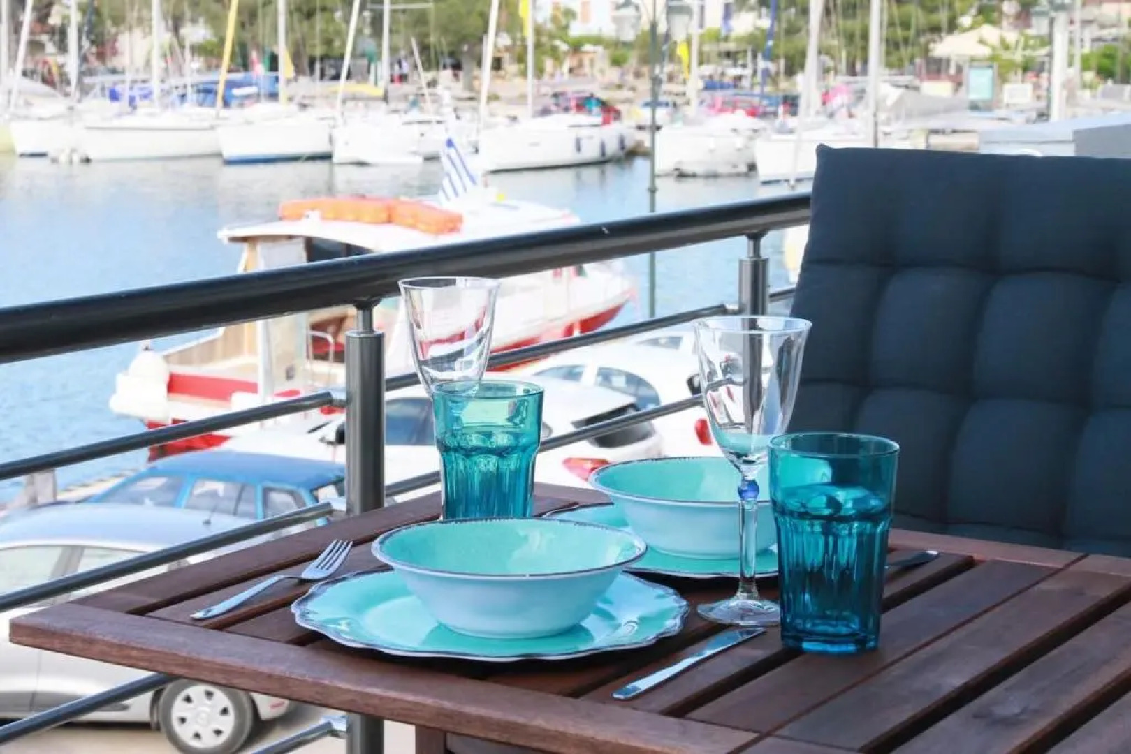 Xaradiotis House - A modern home away from home