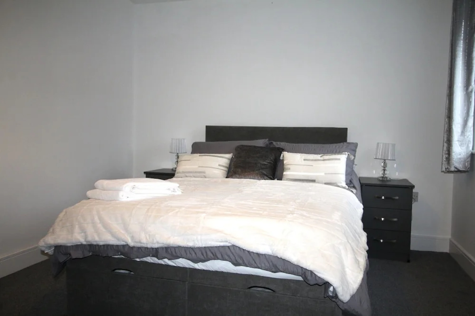 New Build - 2 Bed Bungalow - Large Enclosed Garden