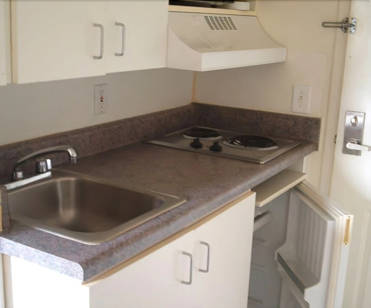 Budgetel Inn & Suites