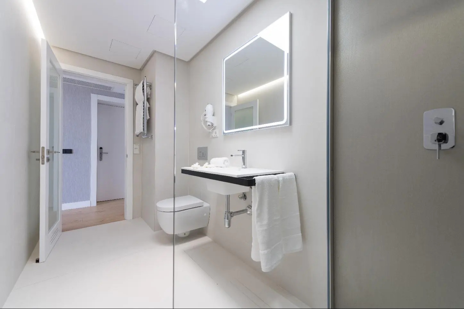 La Marine Luxury Apartments