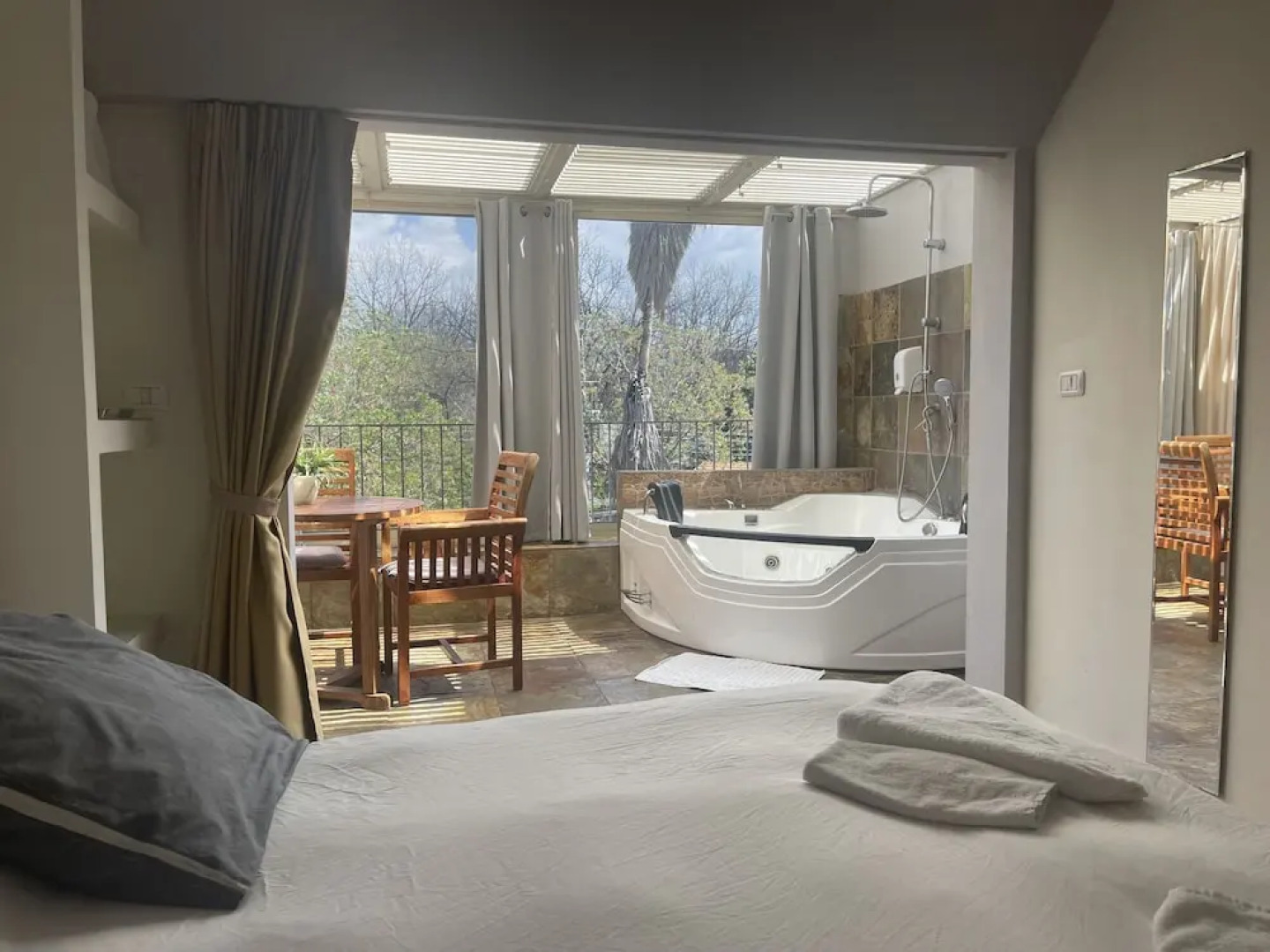 Gross nofesh and spa in Beit Hilel