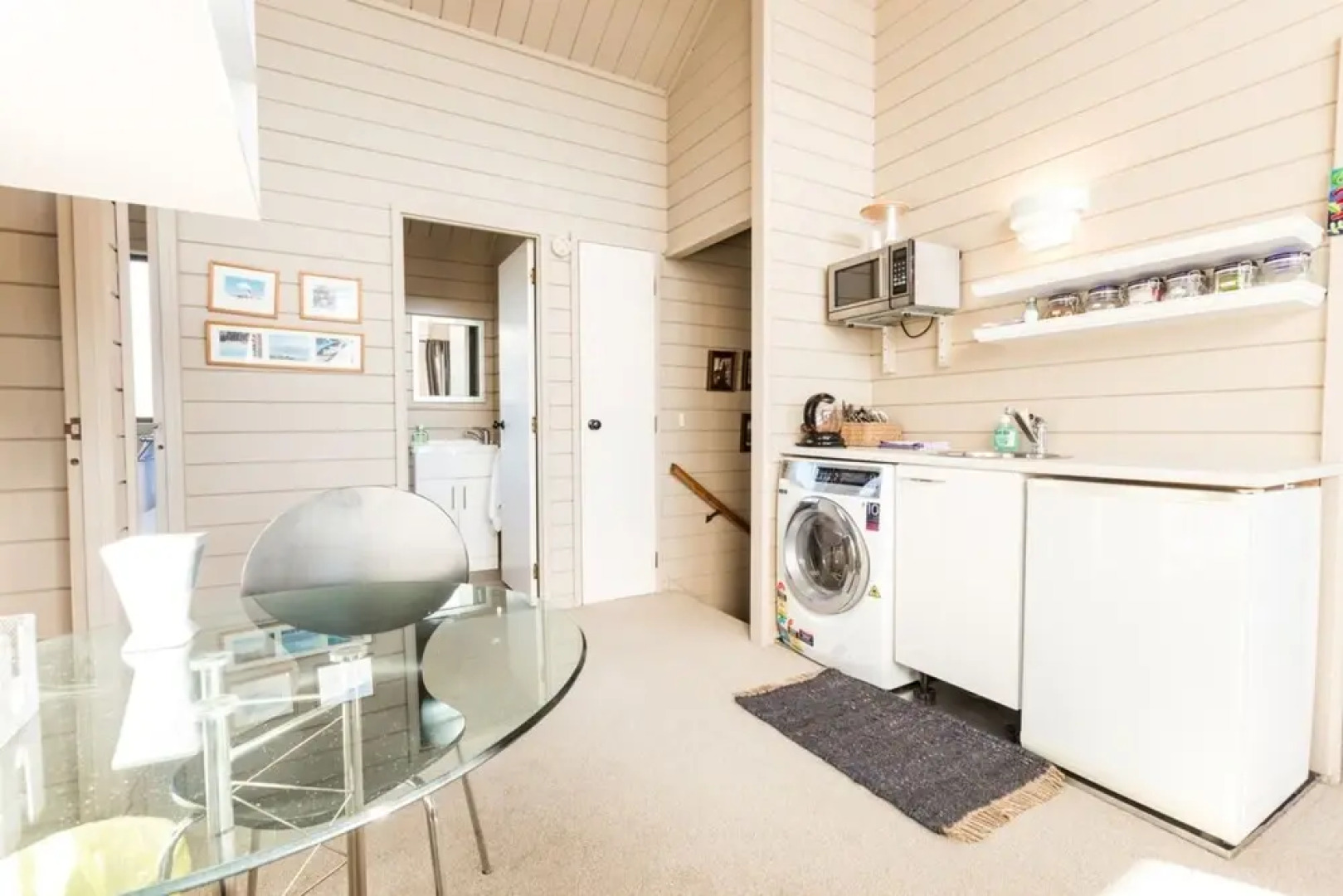 3 Bedroom Home with Harbour Views