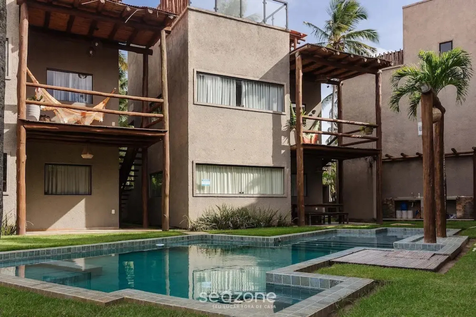 LBH - Houses in a Condominium With Swimming Pool and Barbecue