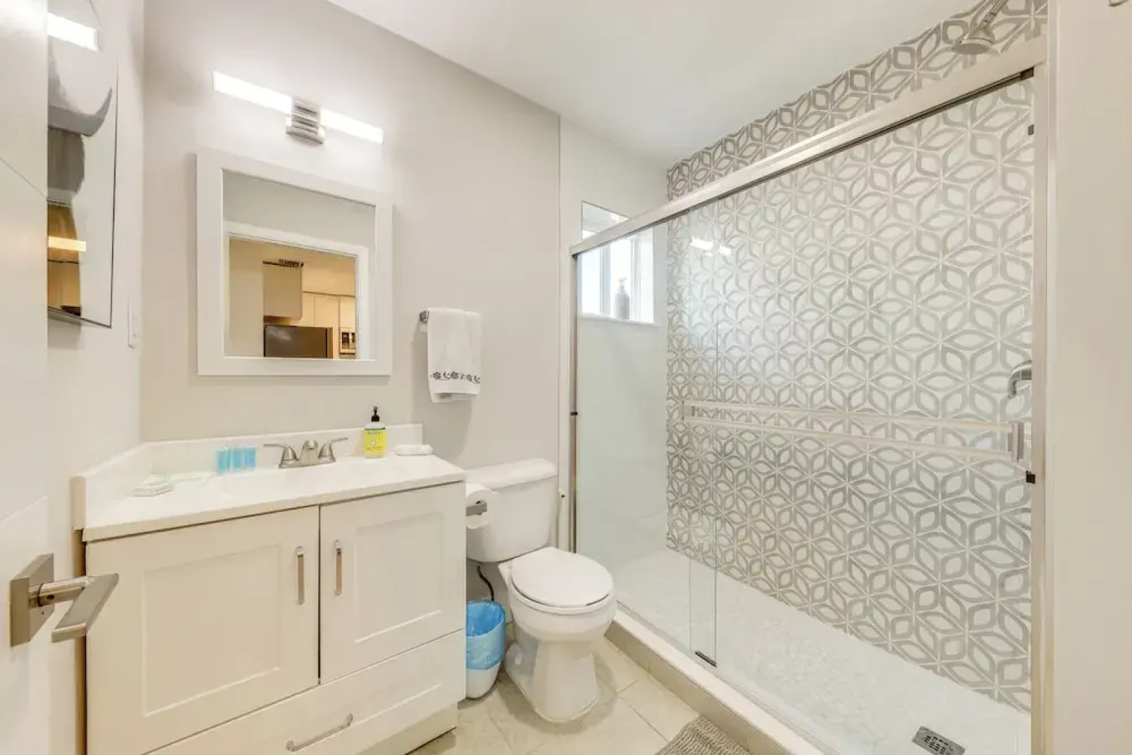 4 Mi to the Beach: Pet-friendly Oakland Park Home