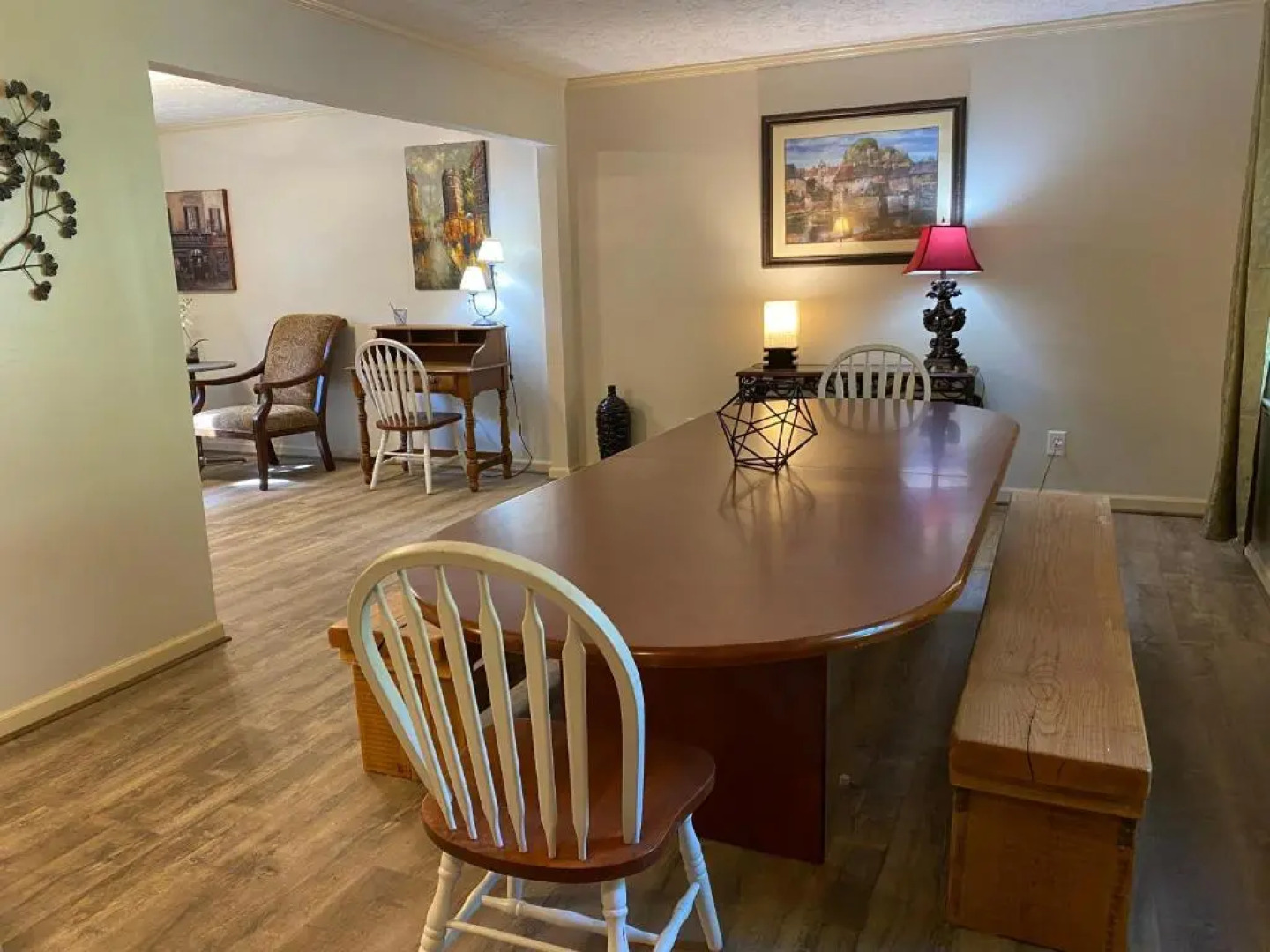 Downtown Family Retreat - 5 Bedrooms, 3 Minutes to Dahlonega, Pool, Hot Tub, Game Rooms