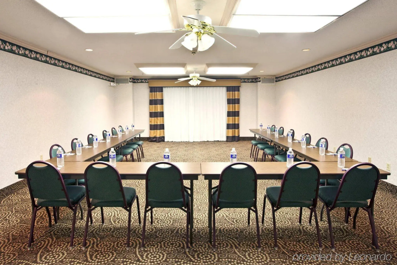 Holiday Inn Express & Suites Milton East I-10 by IHG