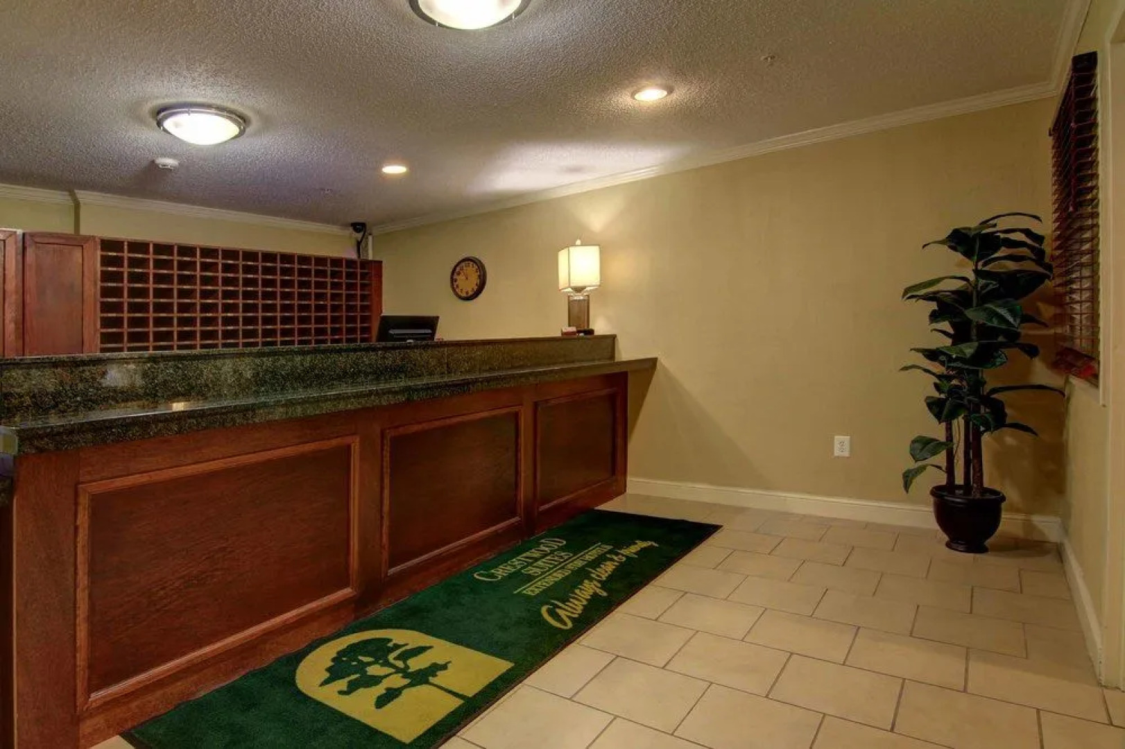 InTown Suites Extended Stay Atlanta GA - Marietta Roswell Rd