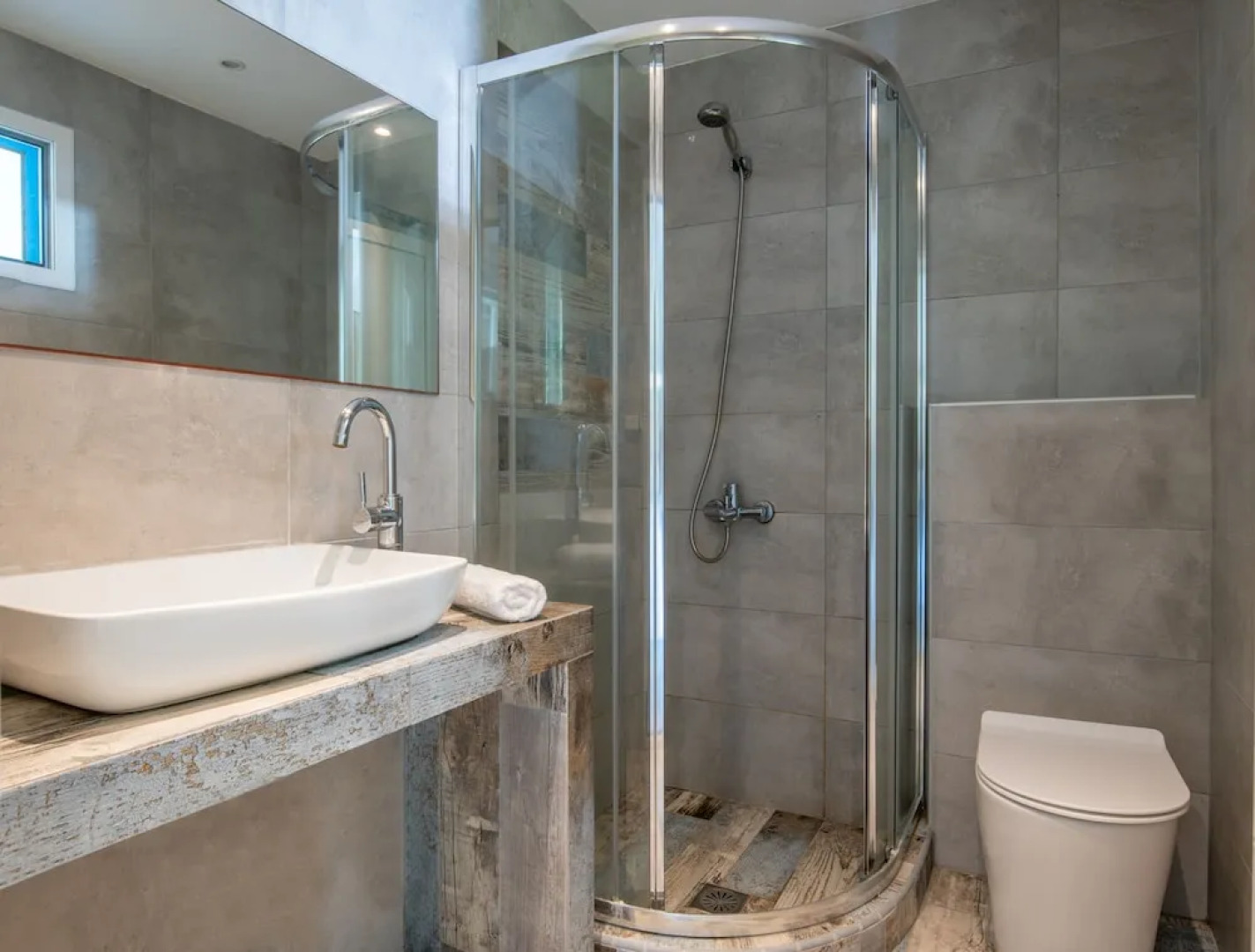 Villa Maria Studios & Suites