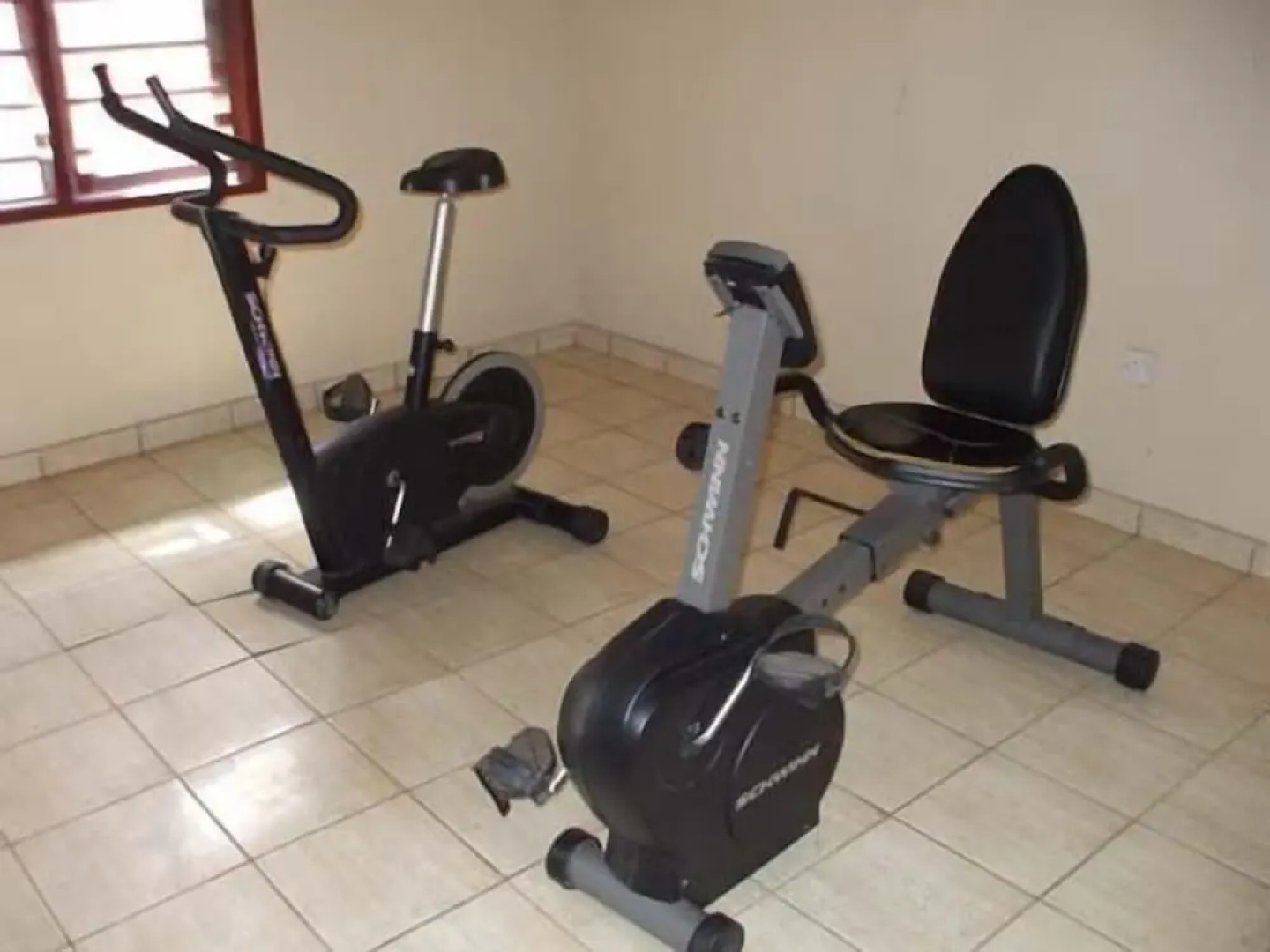 Coconut Grove Miners Lodge