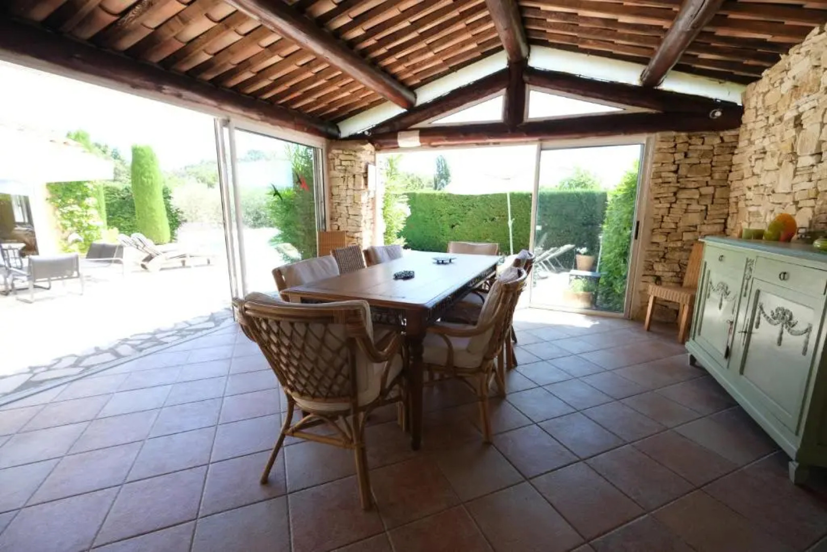 Très Agréable Location de Vacances Avec Piscine Privée Dans Le Luberon, Située En Campagne de Gargas, Proche de Roussillon, 8 Personnes, Ls2-15 Lou Classi
